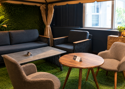 Coffee & Side Tables